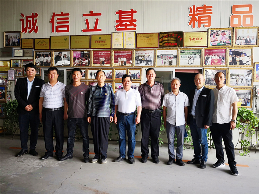 2018年3月，陜西省農(nóng)業(yè)廳原副廳長一行蒞臨我司參觀考察